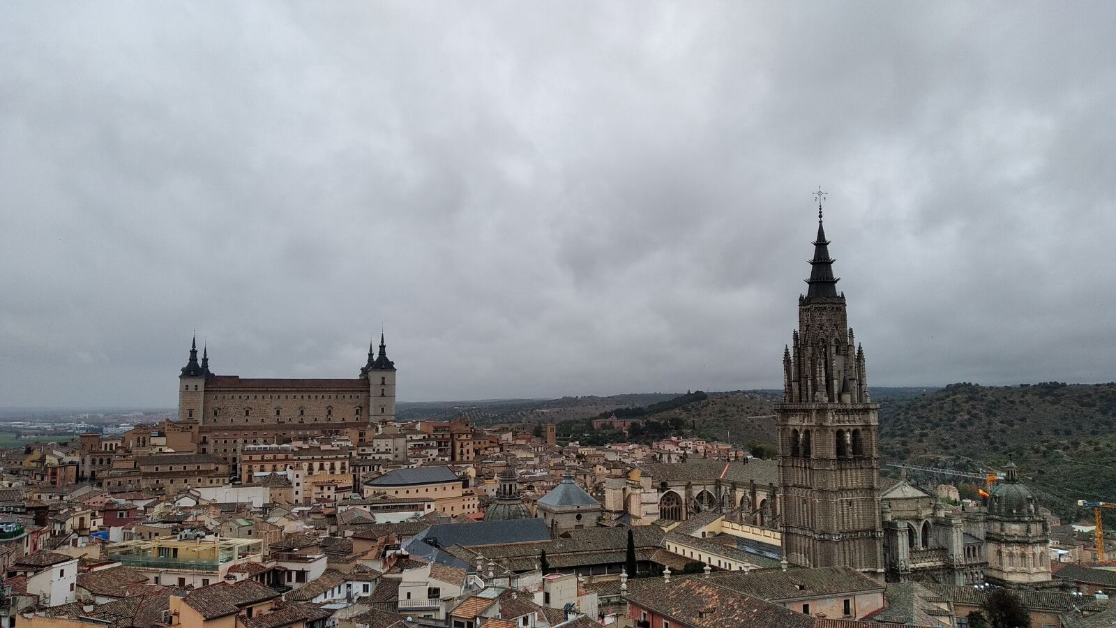 Xiaomi Redmi 5 Plus sample photo. Toledo, panoramic, cathedral photography