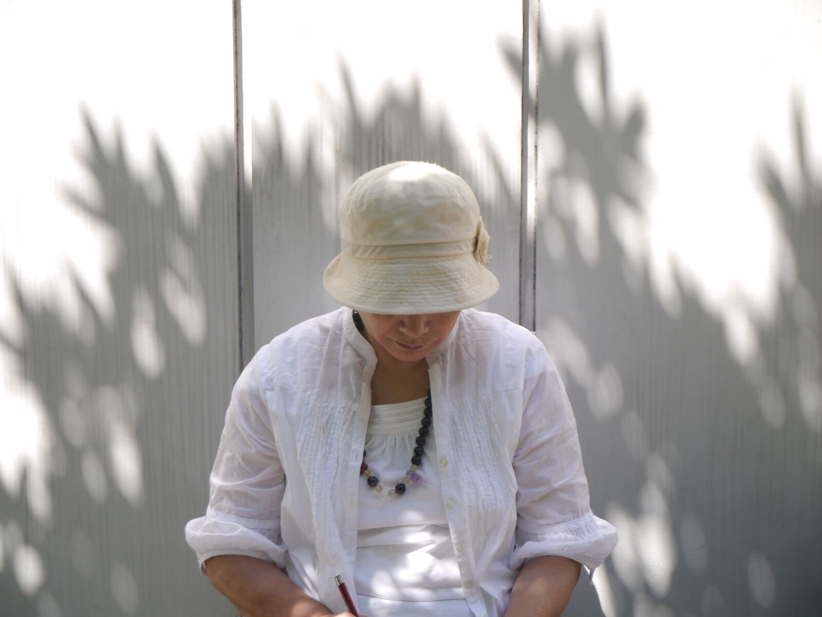 Panasonic Lumix DMC-GX1 sample photo. Shade, scribe, memo photography