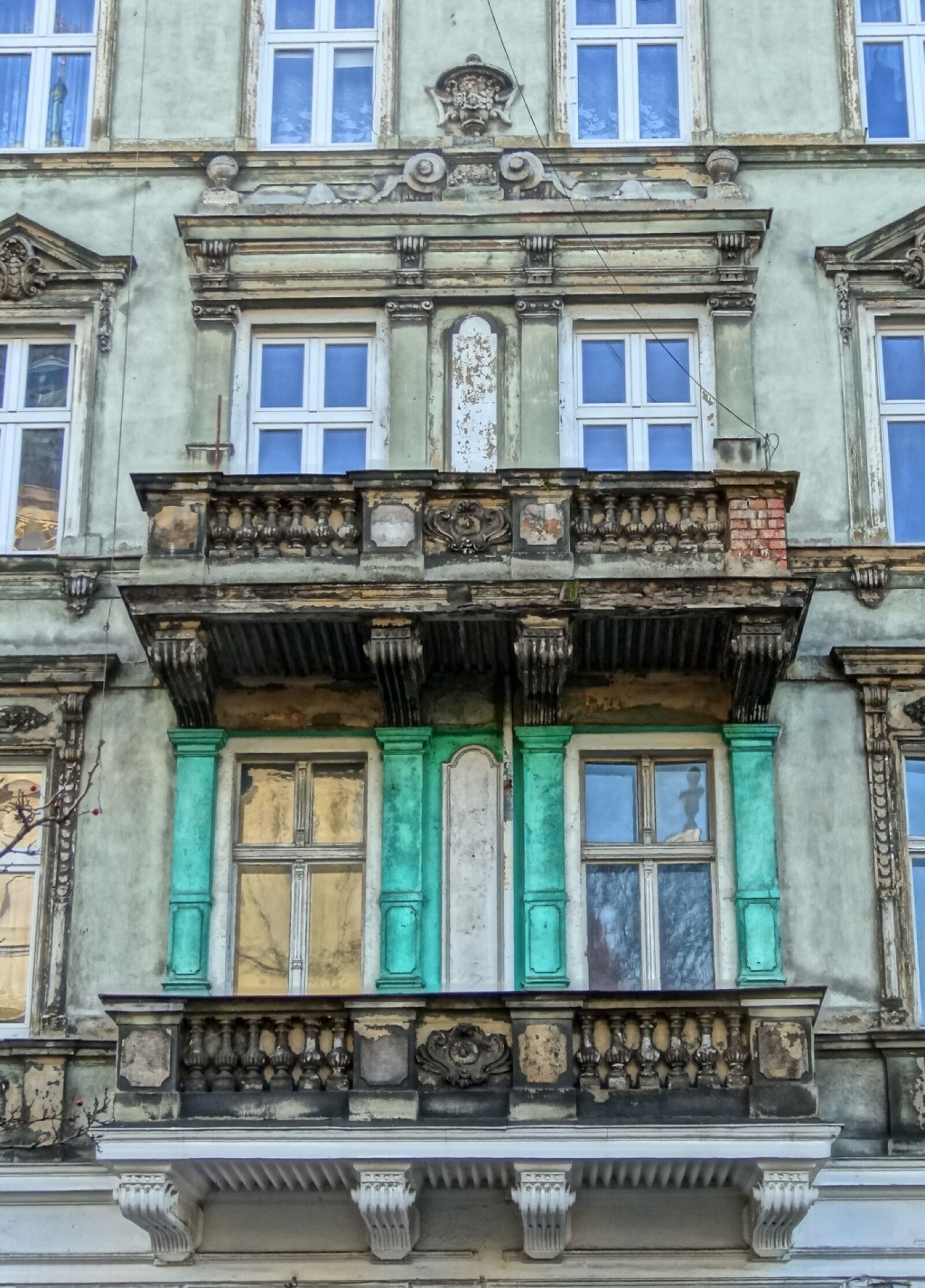 Sony Cyber-shot DSC-HX20V sample photo. Bydgoszcz, facade, balcony photography