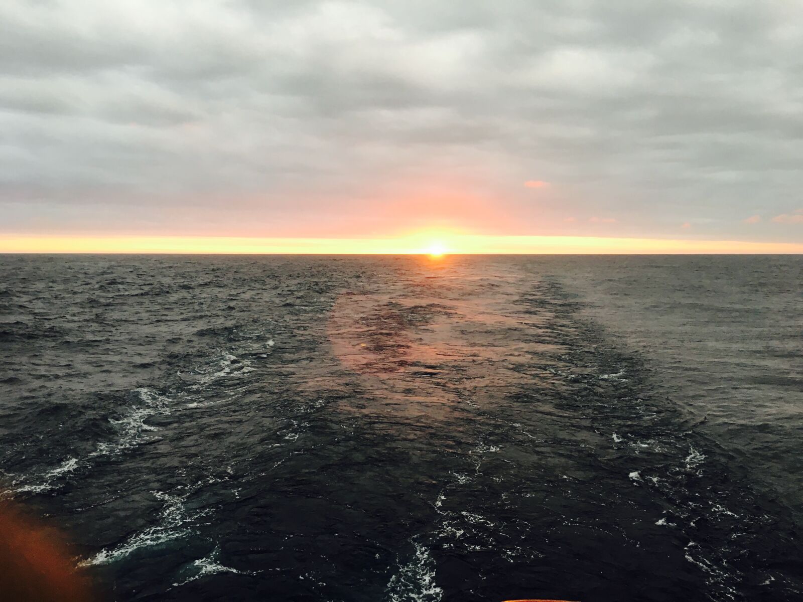 Apple iPhone 6s sample photo. Sun rise, sea, morning photography