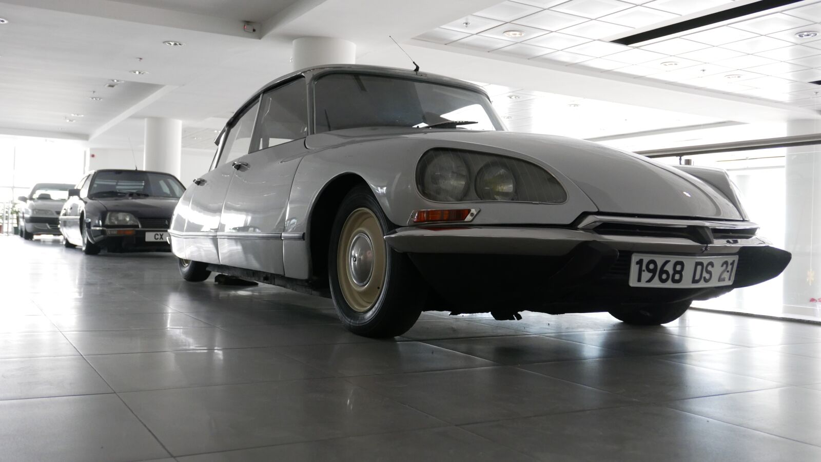 Panasonic Lumix DMC-LX100 sample photo. Car, transportation system, vehicle photography