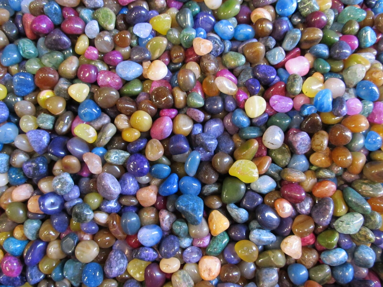 Canon PowerShot SX130 IS sample photo. Pebbles, colorful, polished photography