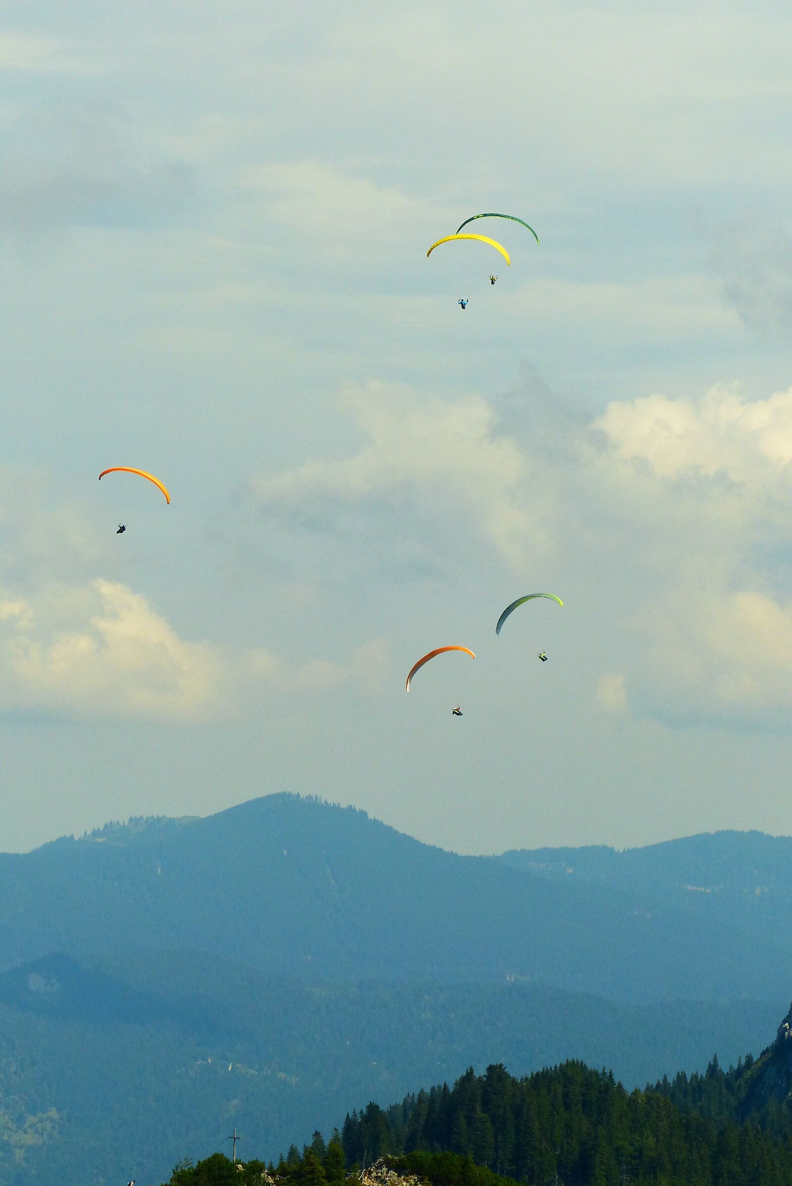 Panasonic Lumix DMC-FZ200 sample photo. Paraglider, thermals, paragliding photography
