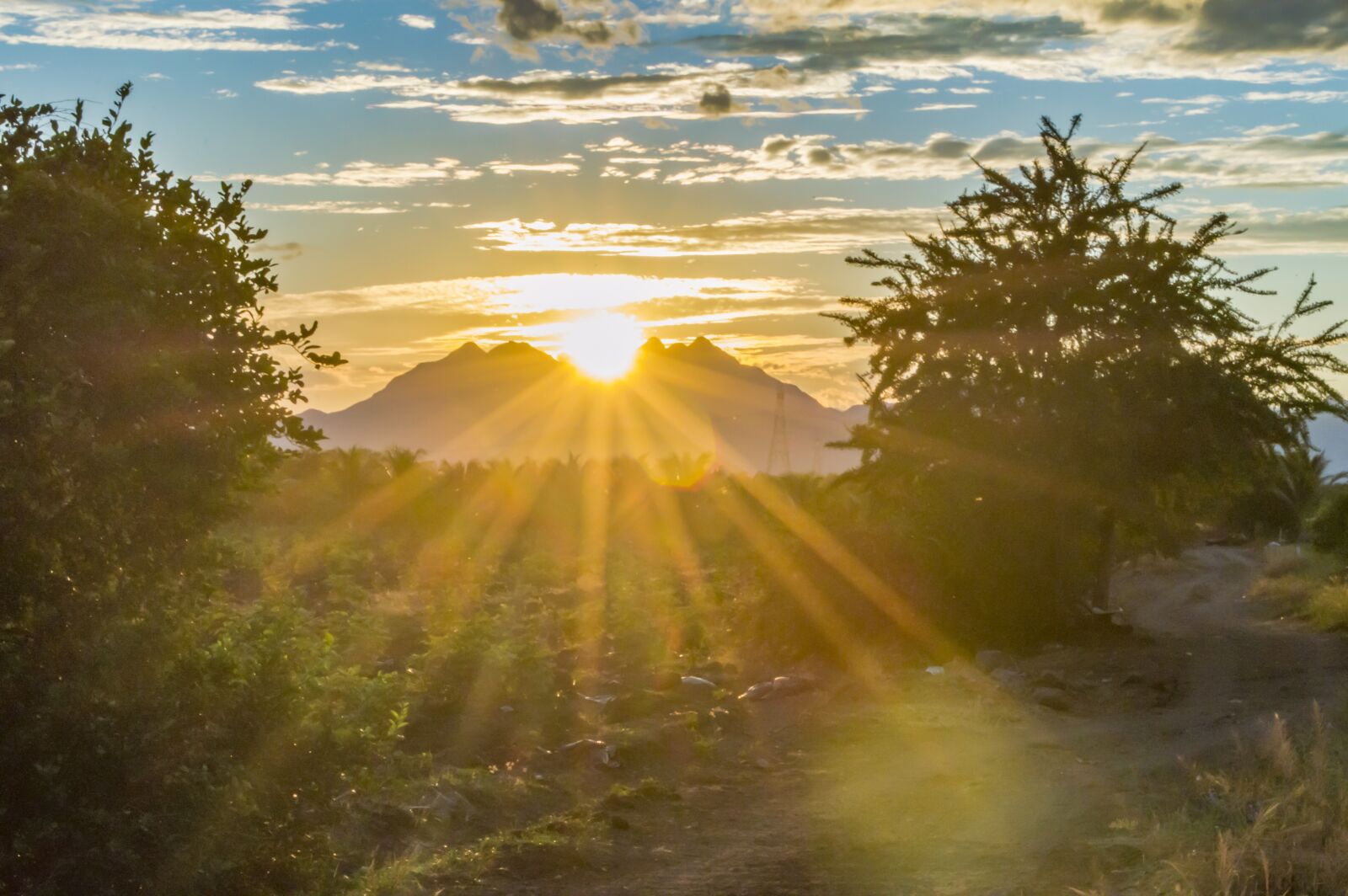 Nikon D3200 sample photo. Sunset, nature, landscape photography