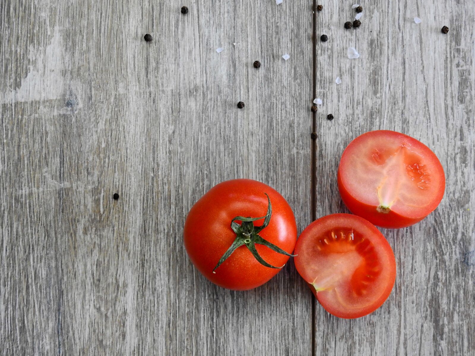Nikon Coolpix P900 sample photo. Tomato, vegetables, eat photography