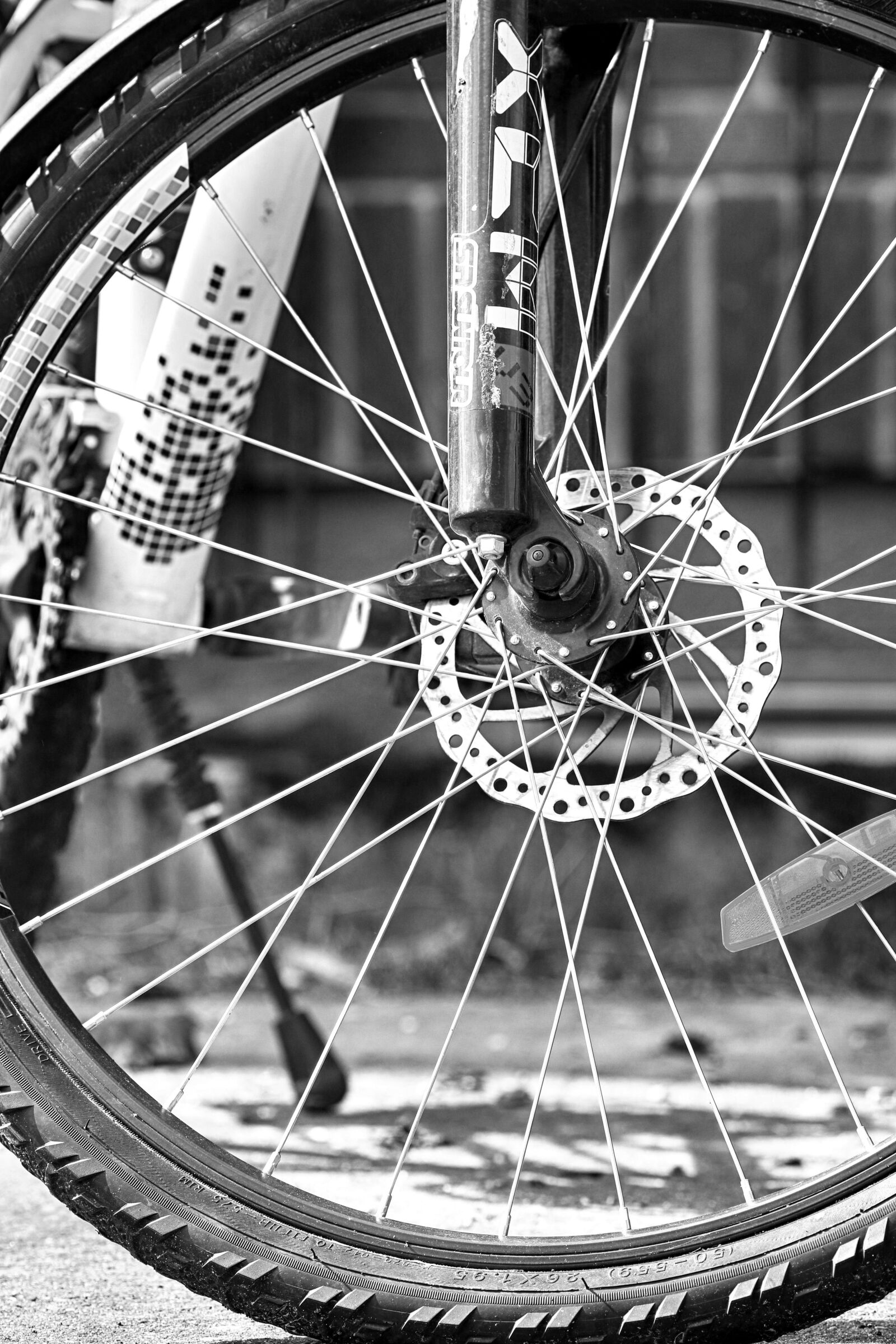 Canon EOS 7D Mark II + Canon EF 135mm F2L USM sample photo. Wheel, bike, cycle photography