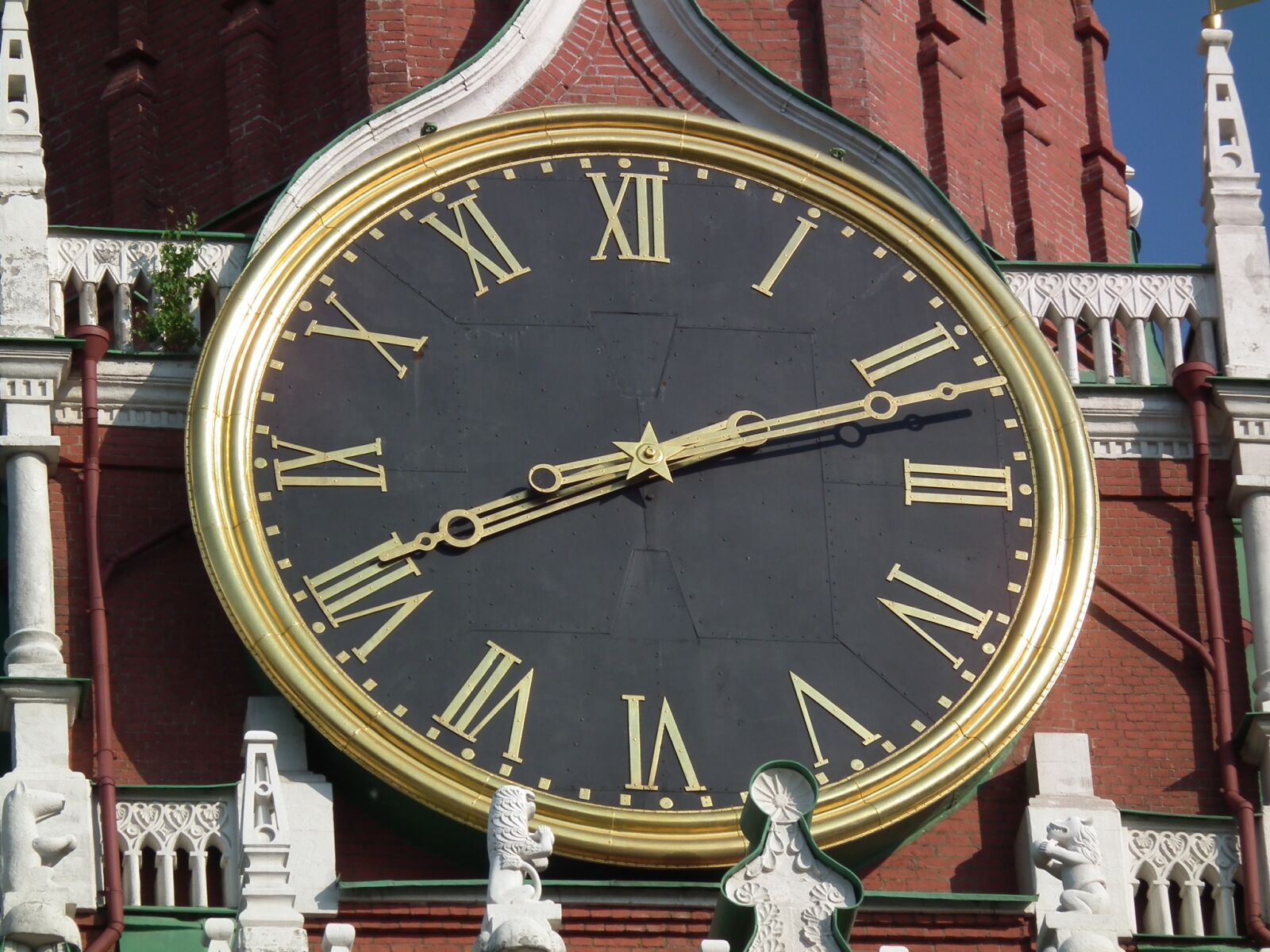 FujiFilm FinePix HS10 (FinePix HS11) sample photo. Clock, clock face, kremlin photography