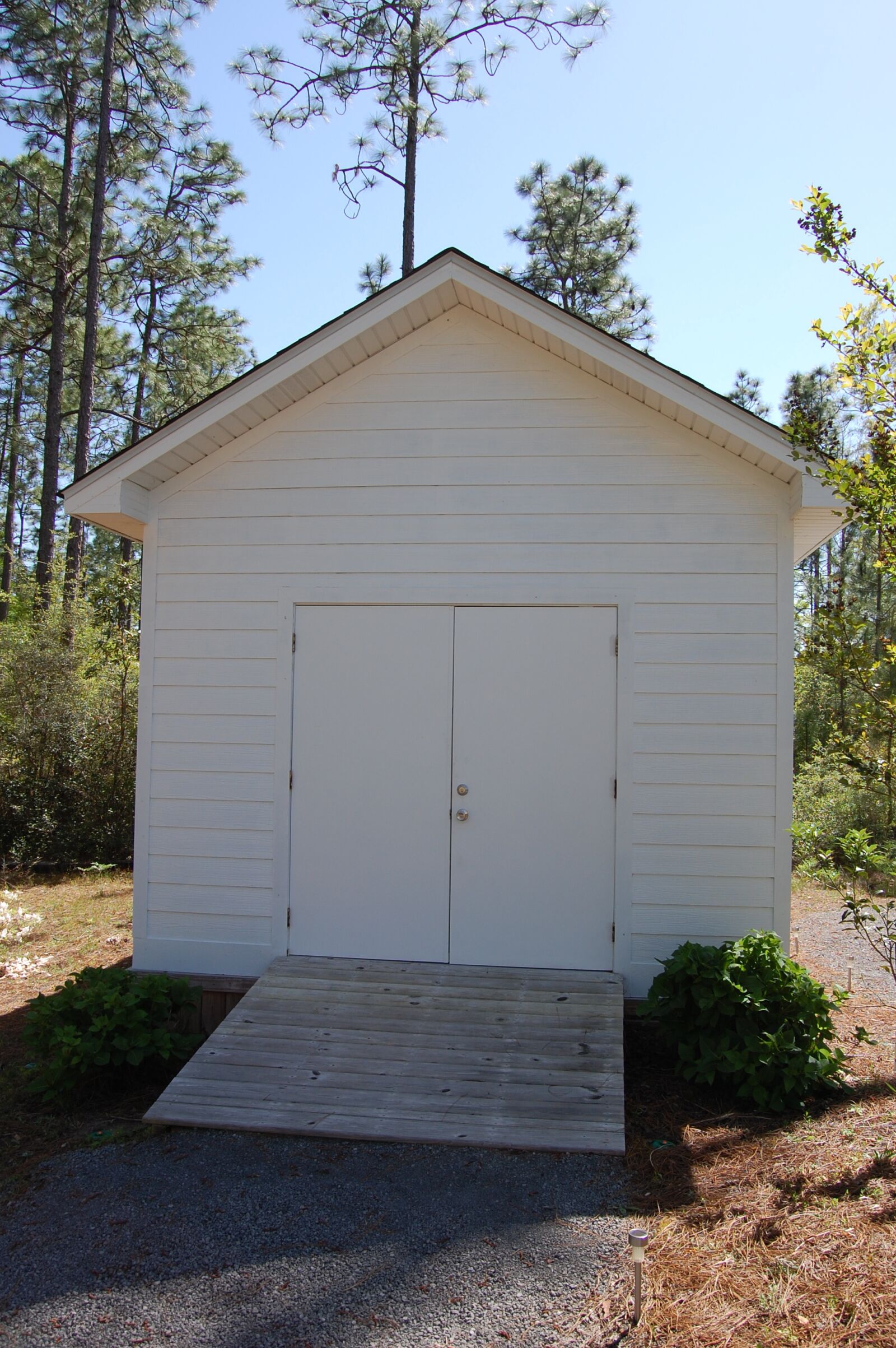 Nikon D40 sample photo. Shed, building, garage photography