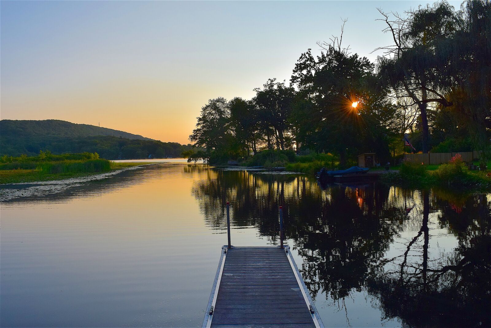 Nikon D3300 sample photo. Sunrise, lake, coast photography