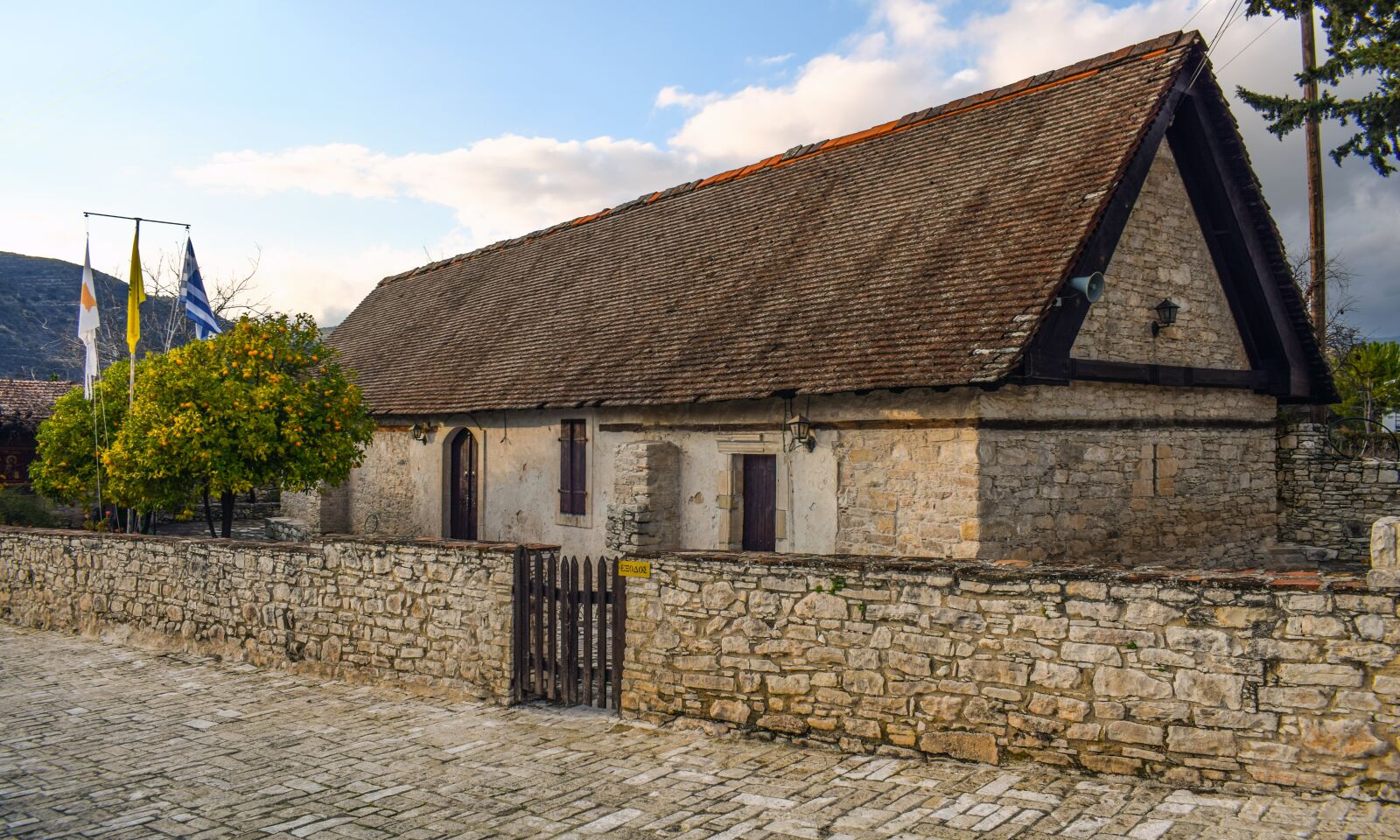 Nikon D3300 sample photo. Church, orthodox, medieval photography