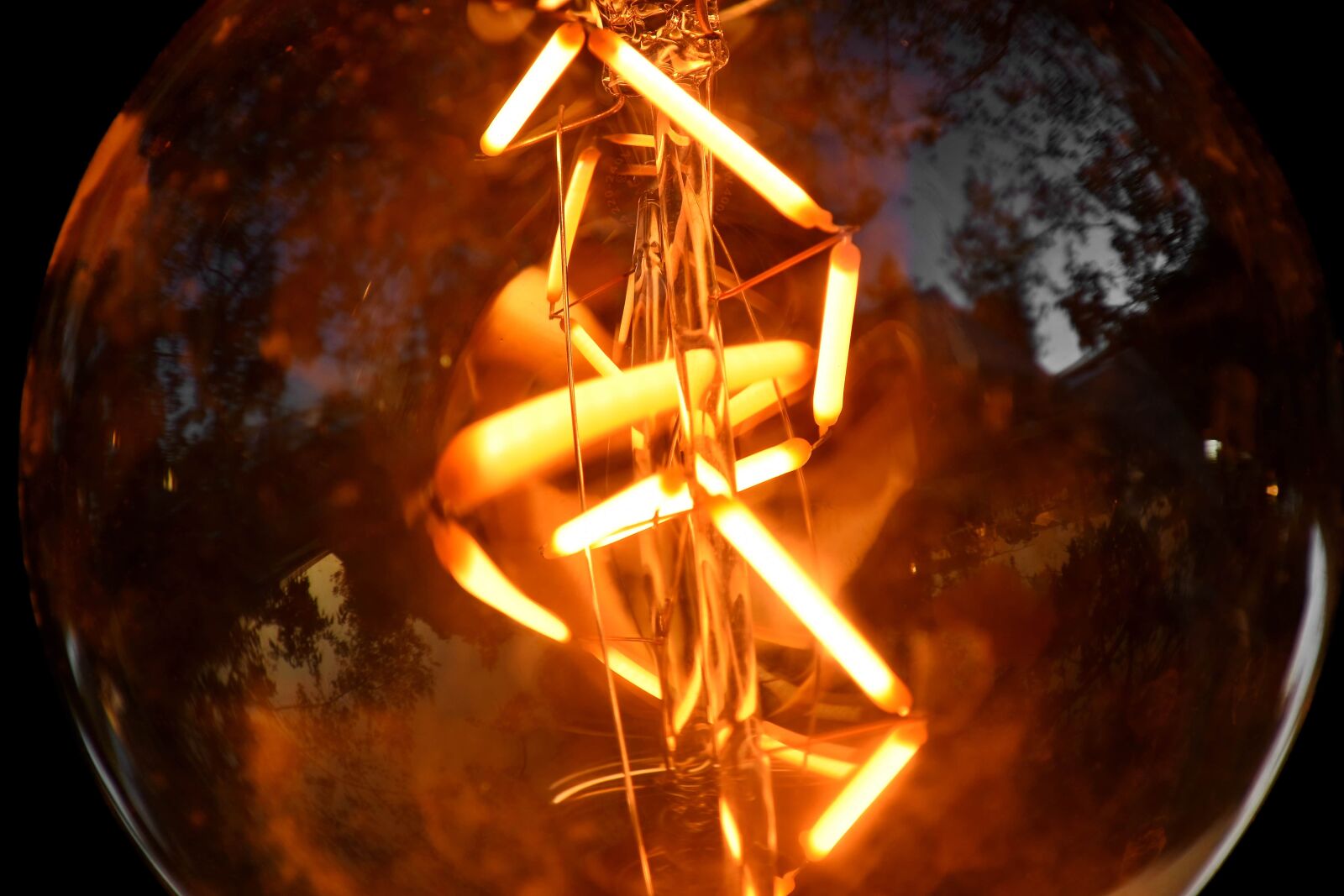 Nikon D5500 sample photo. Details, illumination, light bulb photography