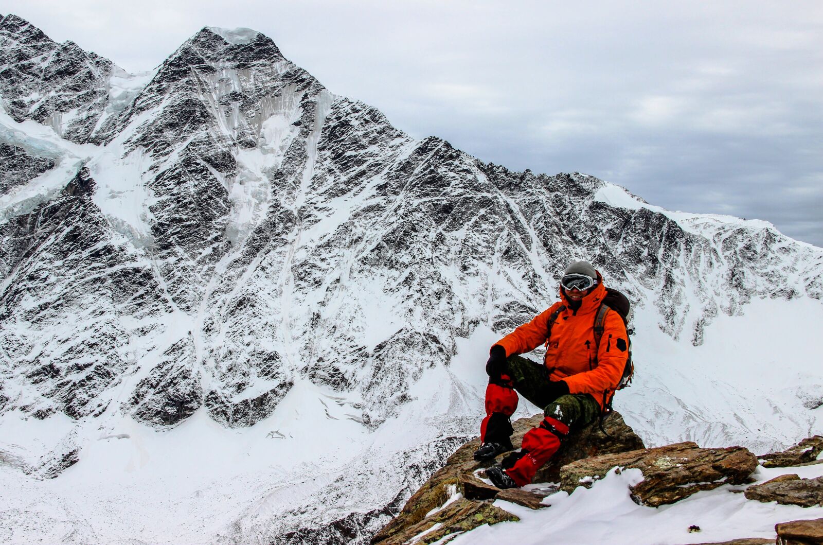 Canon EOS 600D (Rebel EOS T3i / EOS Kiss X5) sample photo. Pass, mountains, glacier photography