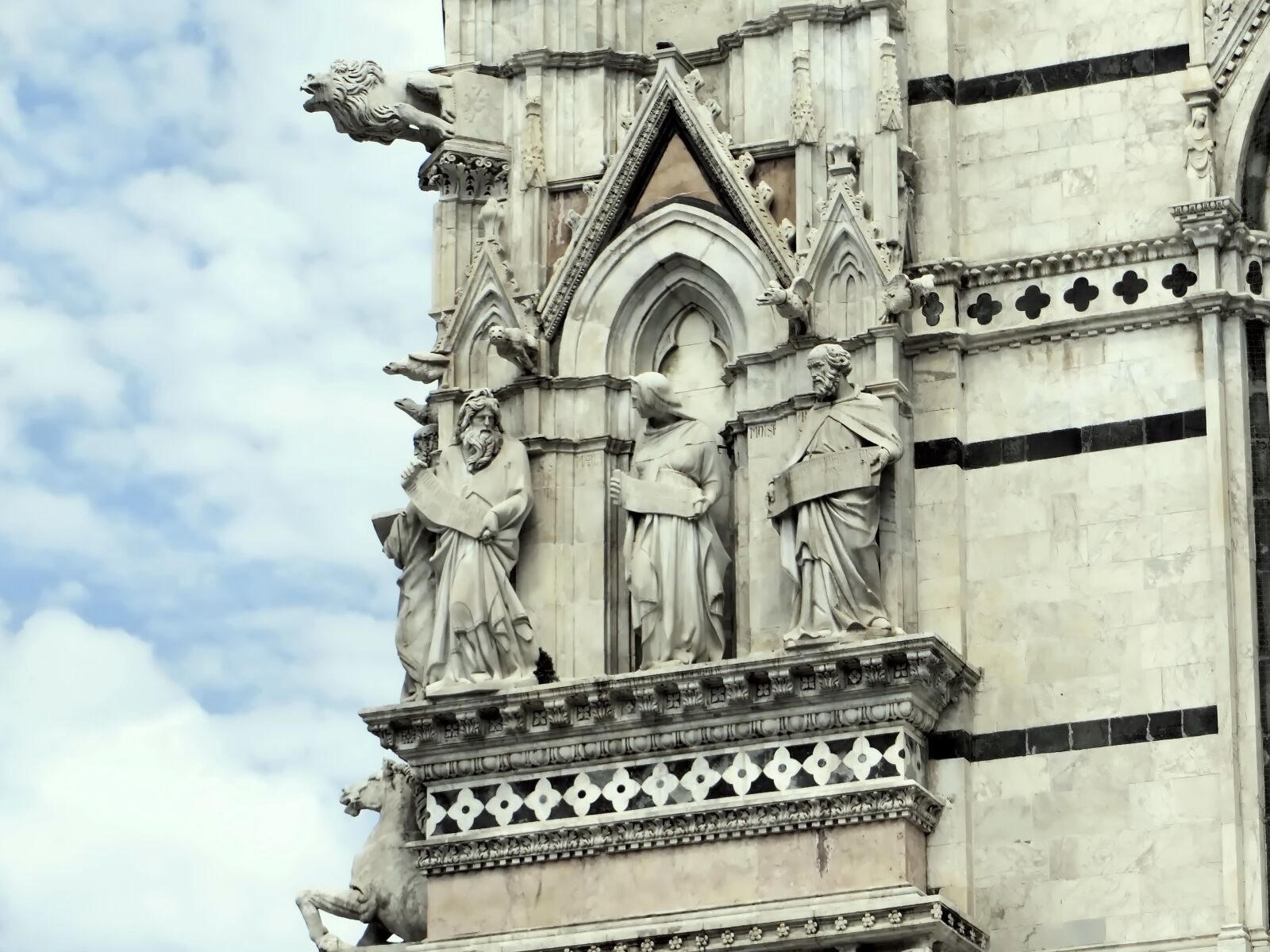 Canon PowerShot SX270 HS sample photo. Italy, hers, cathedral photography