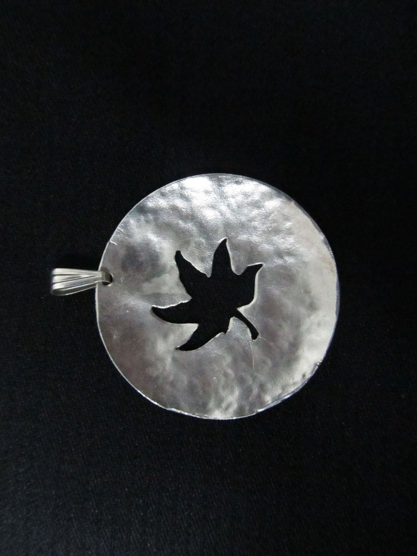 Canon PowerShot SX130 IS sample photo. Silver pendant, increased, handmade photography