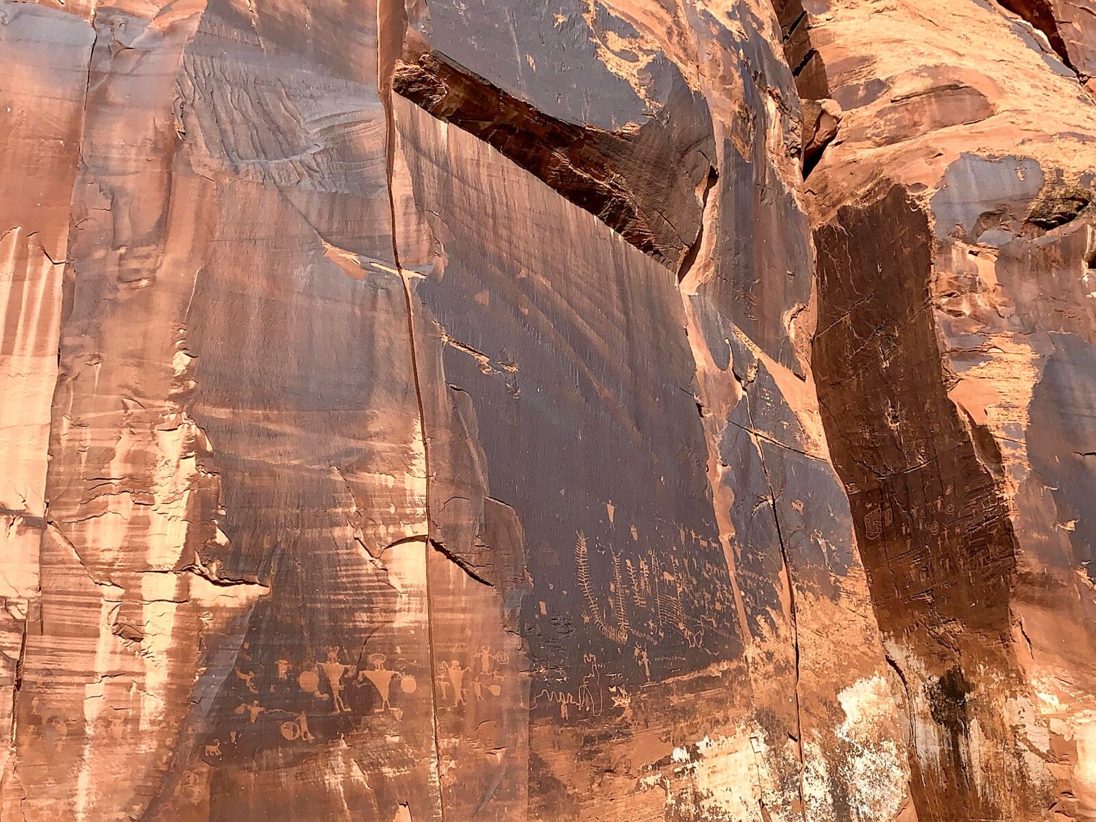 iPhone XS back dual camera 4.25mm f/1.8 sample photo. Utah, moab, pictoglyphs photography