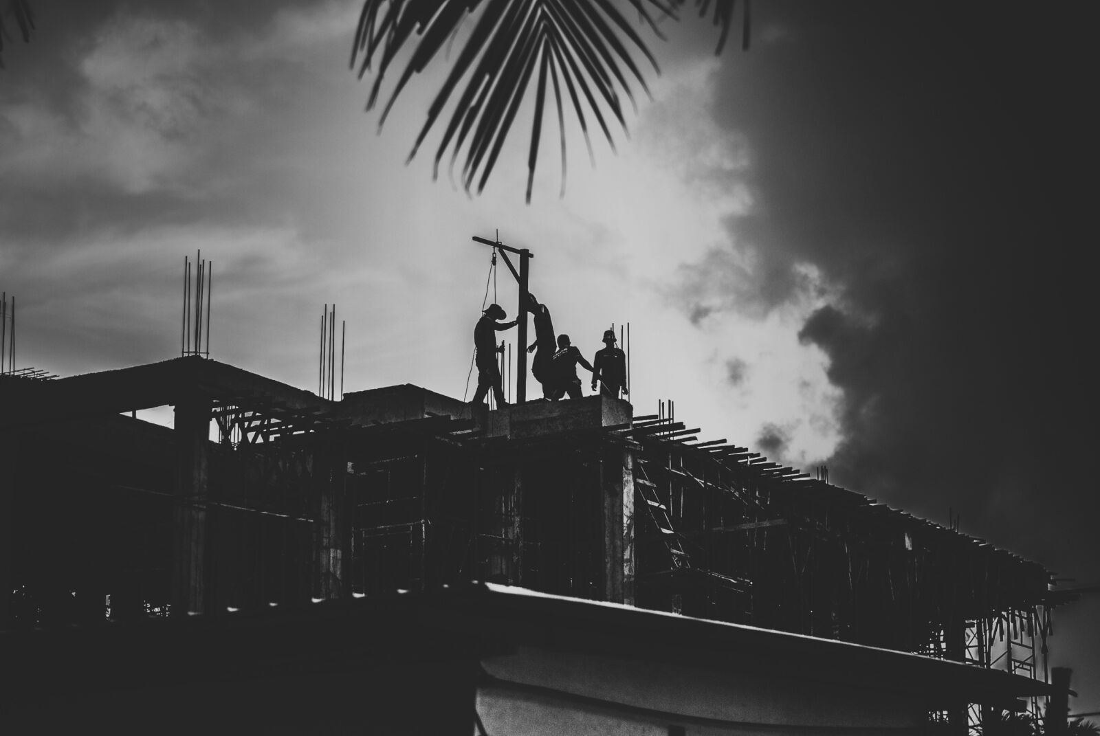 Nikon D3000 sample photo. Construction is up every photography