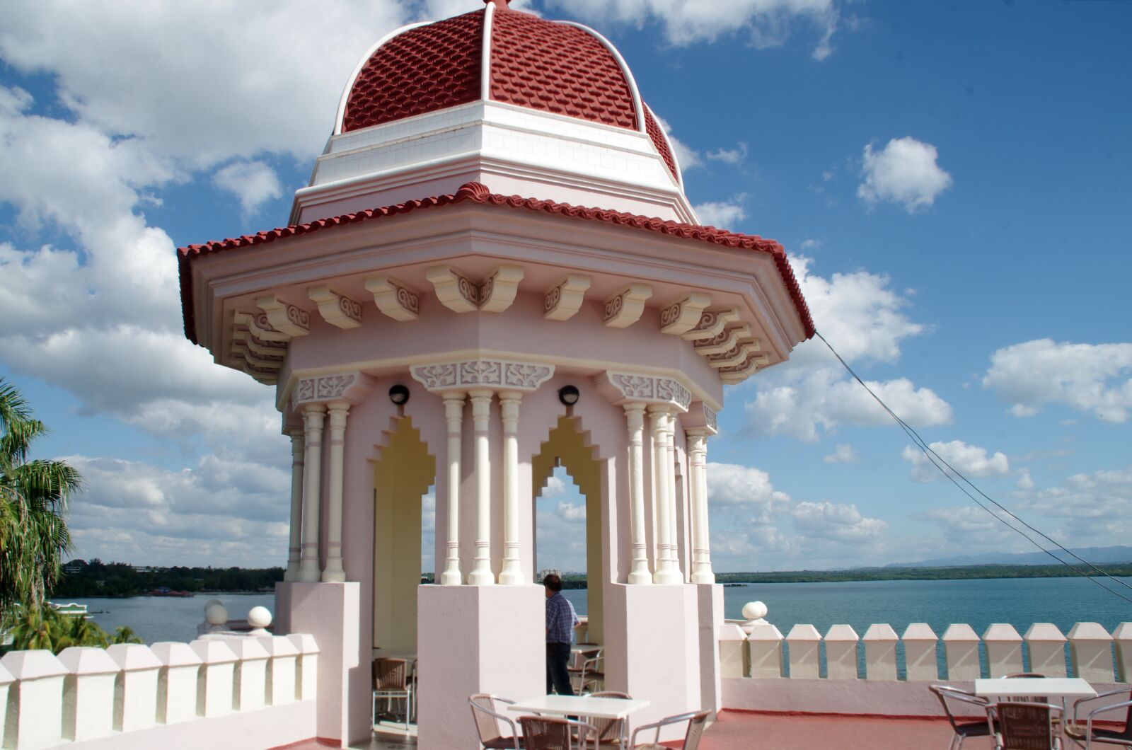 Pentax K-5 sample photo. Cuba, cienfuegos, pavilion photography