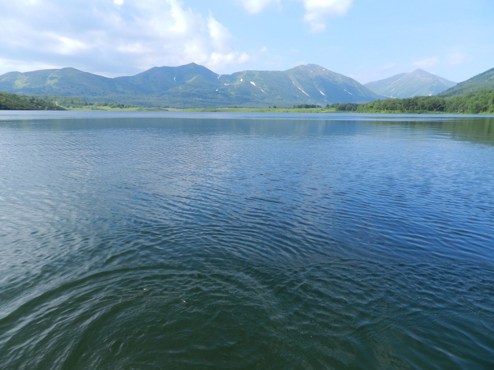 Nikon Coolpix P500 sample photo. Lake, mountains, forest photography