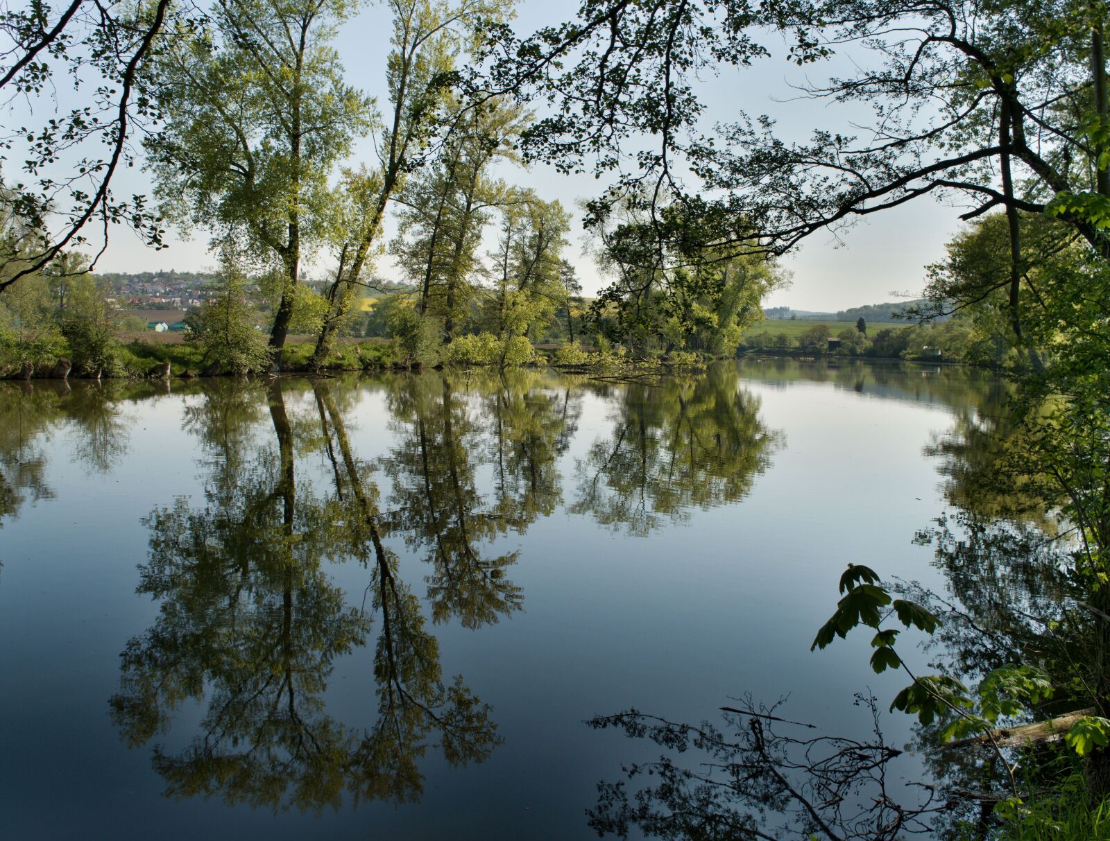 18.00 - 55.00 mm f/3.5 - 5.6 sample photo. Water, spring, nature photography