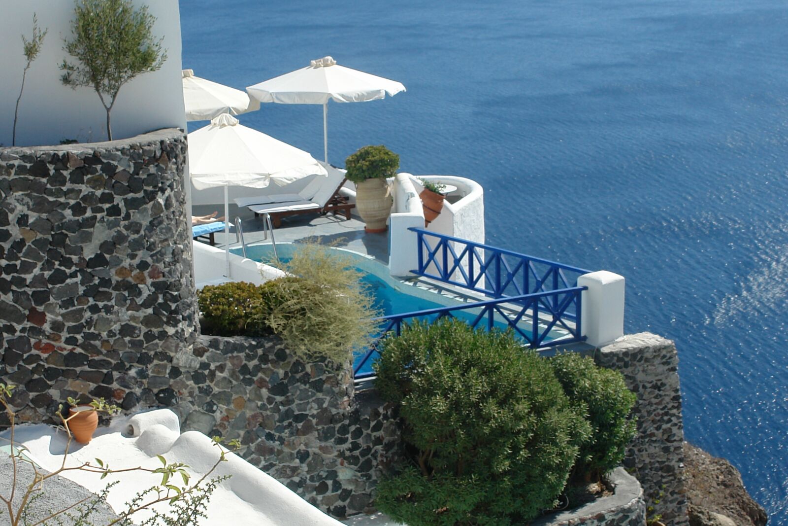 Sony DSC-R1 sample photo. Pool, sea, greece photography