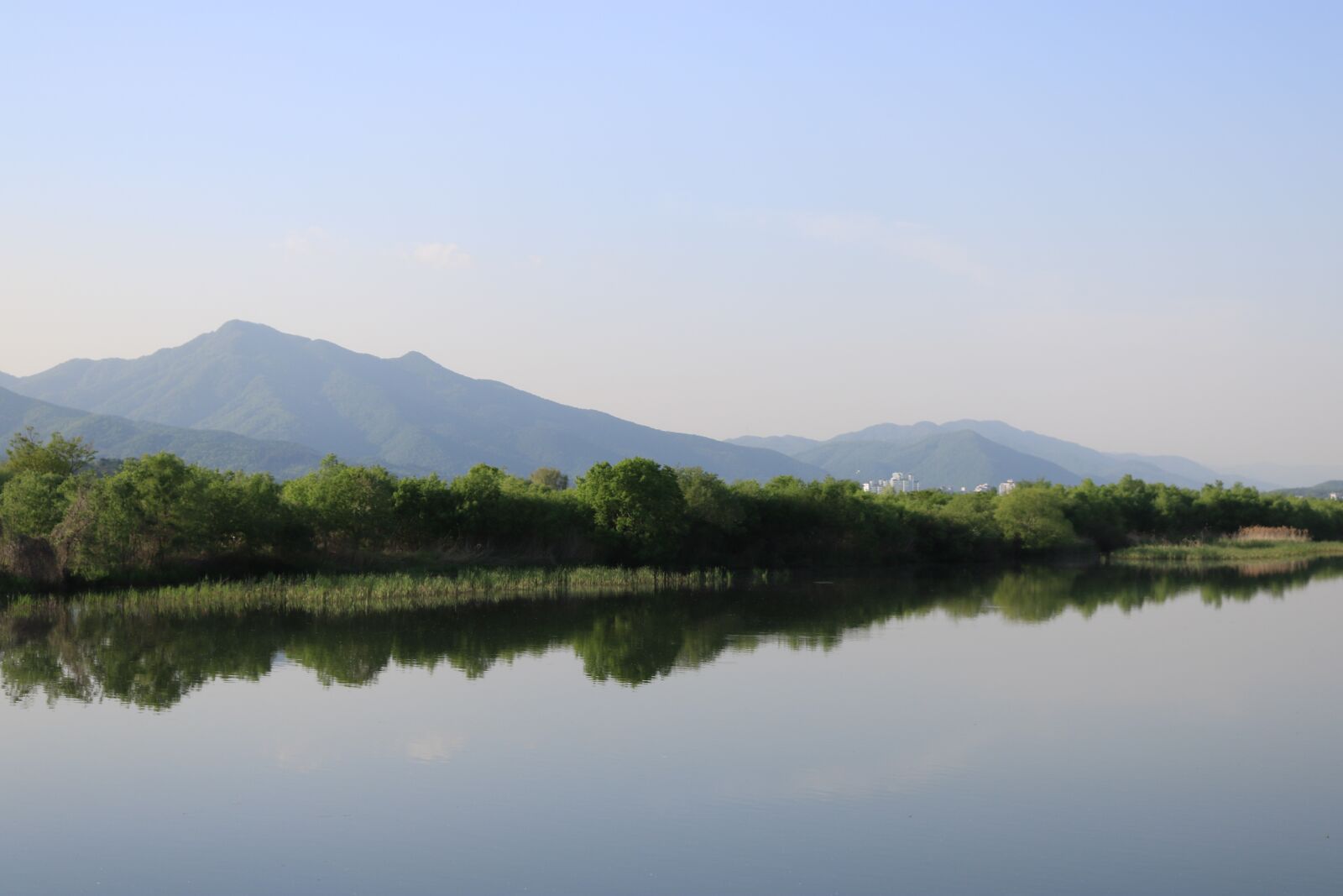 Canon EOS 750D (EOS Rebel T6i / EOS Kiss X8i) sample photo. Nature, landscape photography