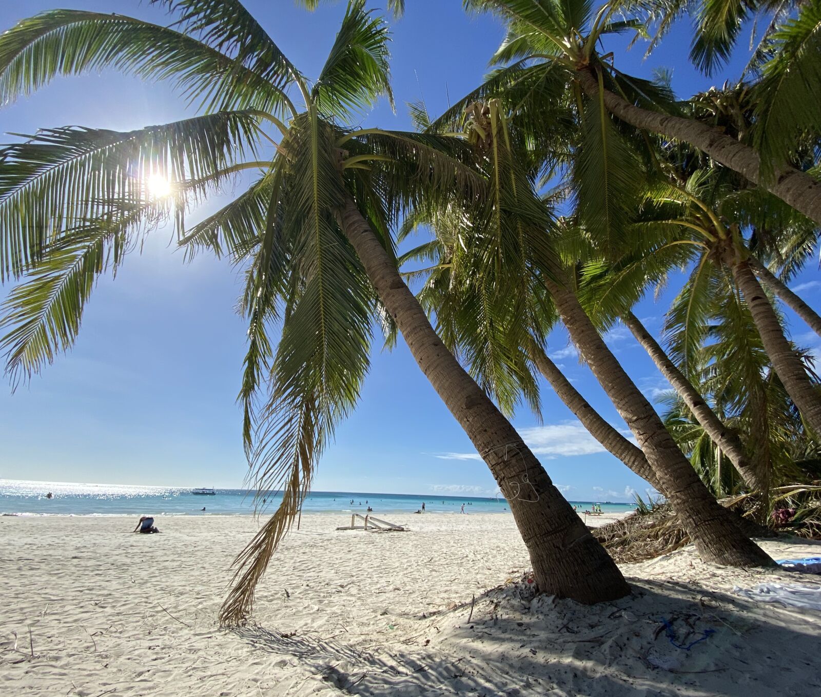 iPhone 11 Pro Max back triple camera 1.54mm f/2.4 sample photo. Philippines, boracay, beach photography