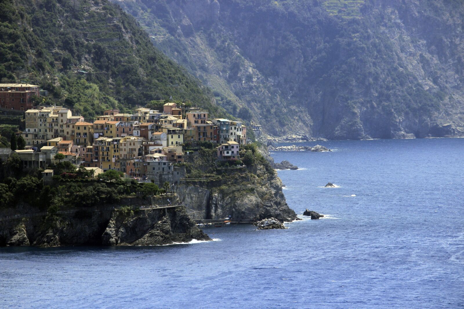Canon EOS 600D (Rebel EOS T3i / EOS Kiss X5) sample photo. Manarola, italy, heritage photography