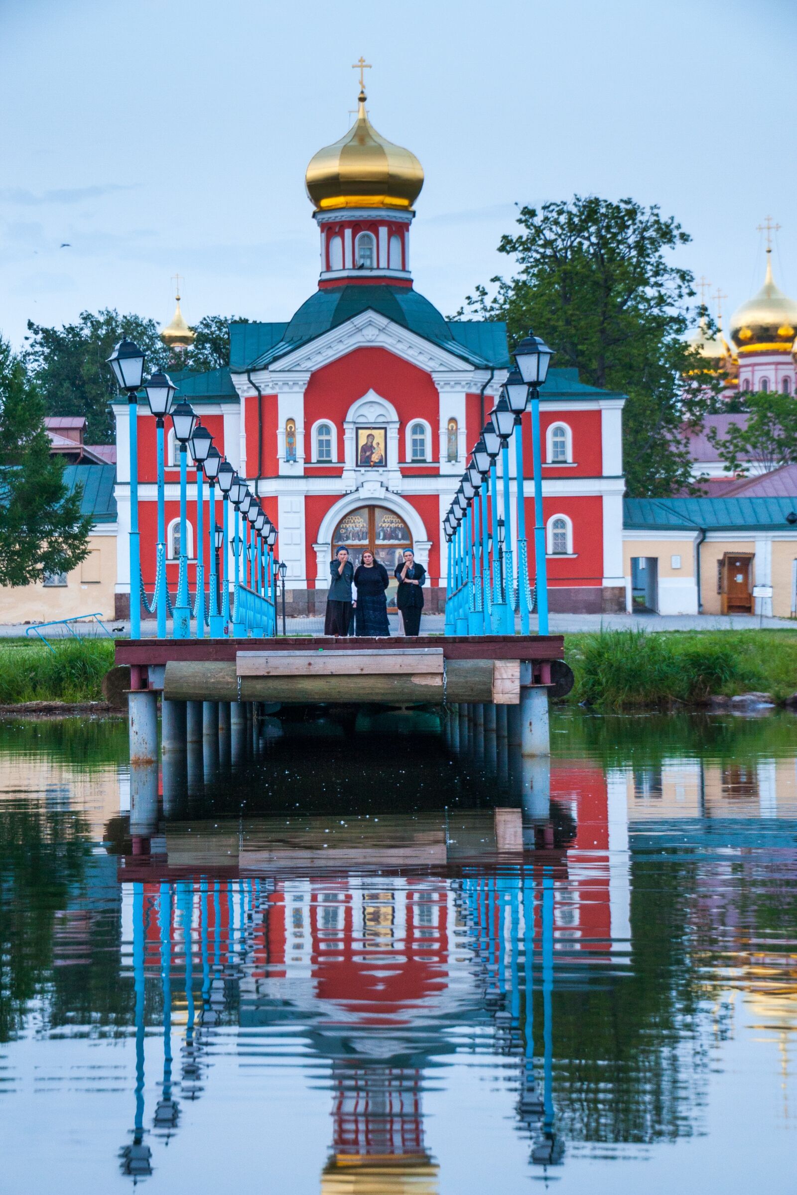 Canon EOS 450D (EOS Rebel XSi / EOS Kiss X2) sample photo. Valday, russia, monastery photography