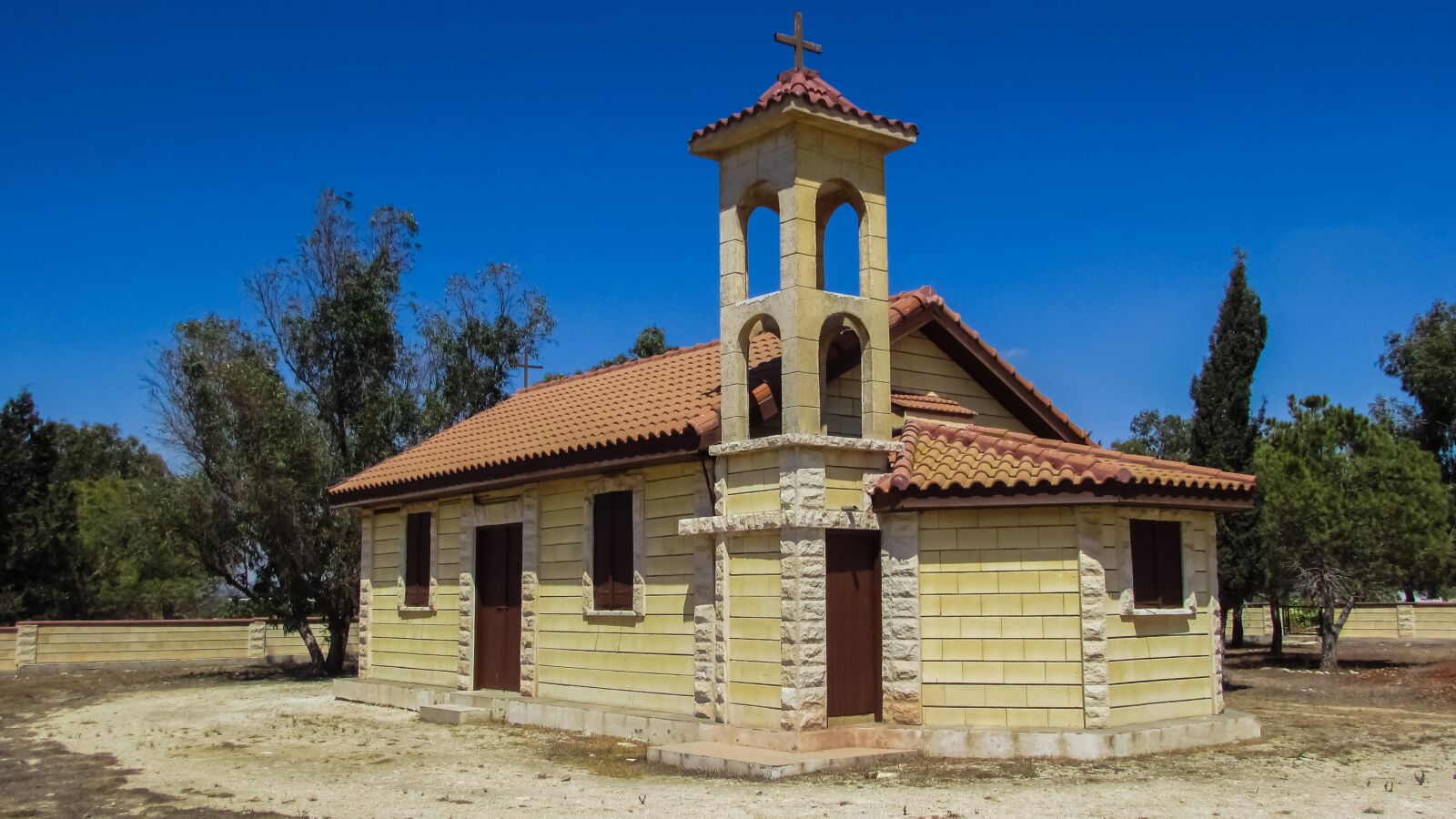 Canon PowerShot SX400 IS sample photo. Church, countryside, religion photography