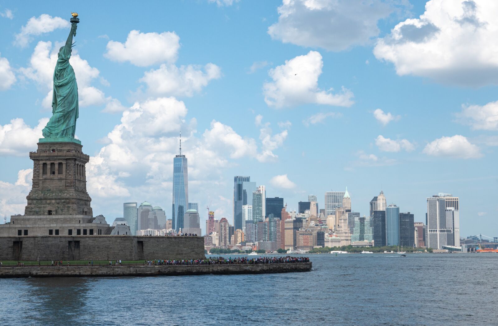 Sony Cyber-shot DSC-RX100 VI sample photo. Skyline, statue of liberty photography