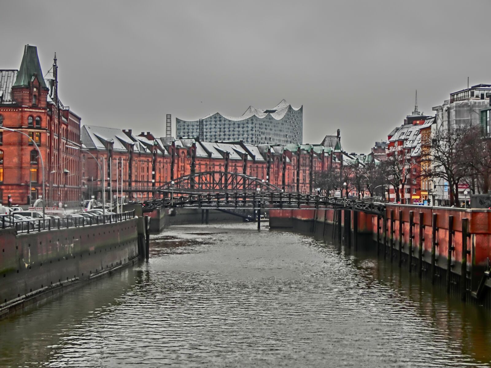 CASIO EX-ZR310 sample photo. Hamburg, speicherstadt, building photography