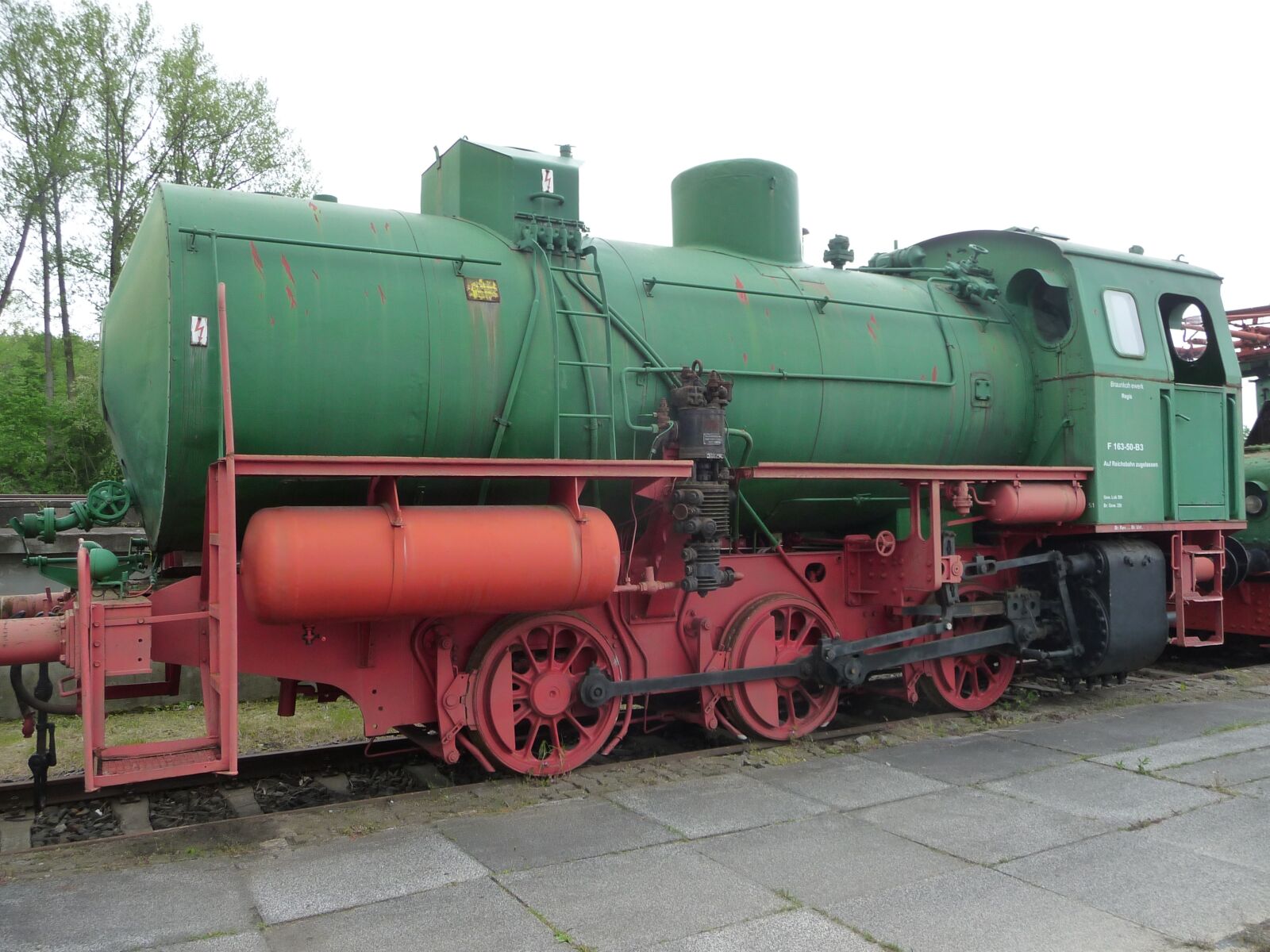 Panasonic Lumix DMC-TZ5 sample photo. Locomotive, oldtimer, steam locomotive photography