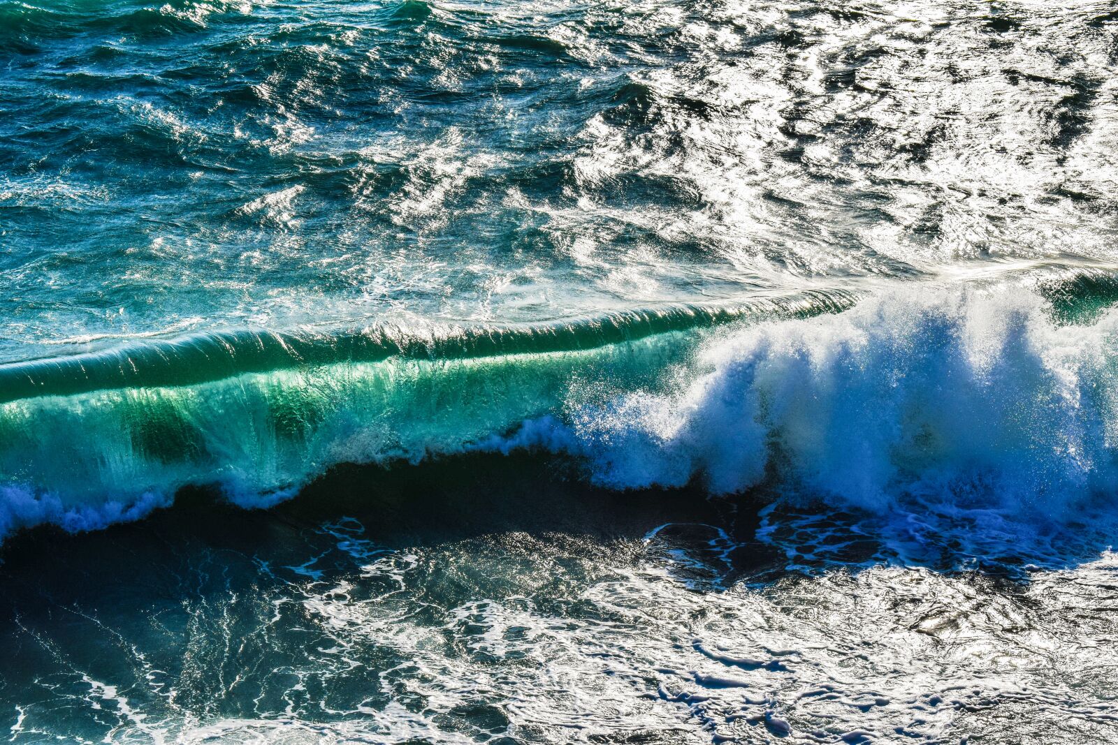 Nikon D3300 sample photo. Wind, wave, huge photography