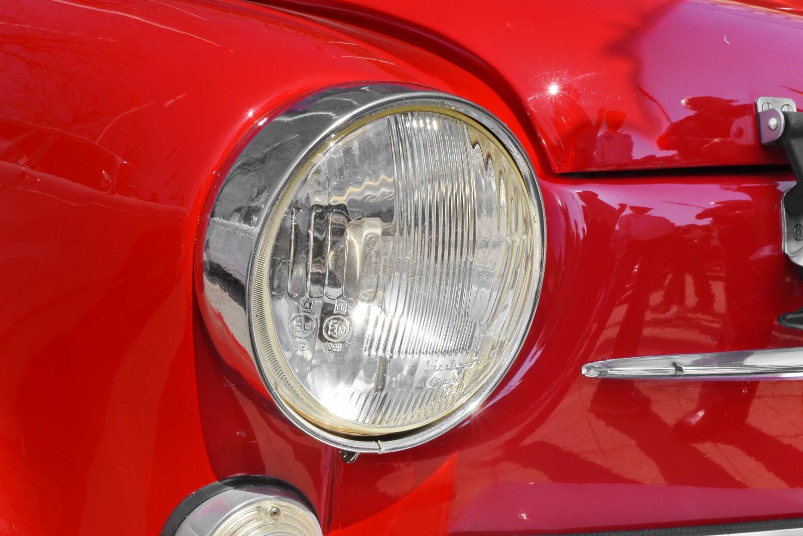 Nikon D5500 sample photo. Headlight, nostalgia, yugoslavia, classic photography