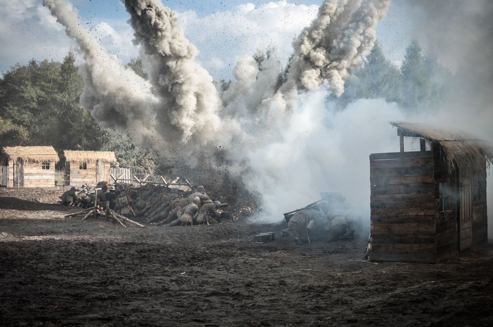 Nikon D40 sample photo. Smoke, ground, object, forest photography