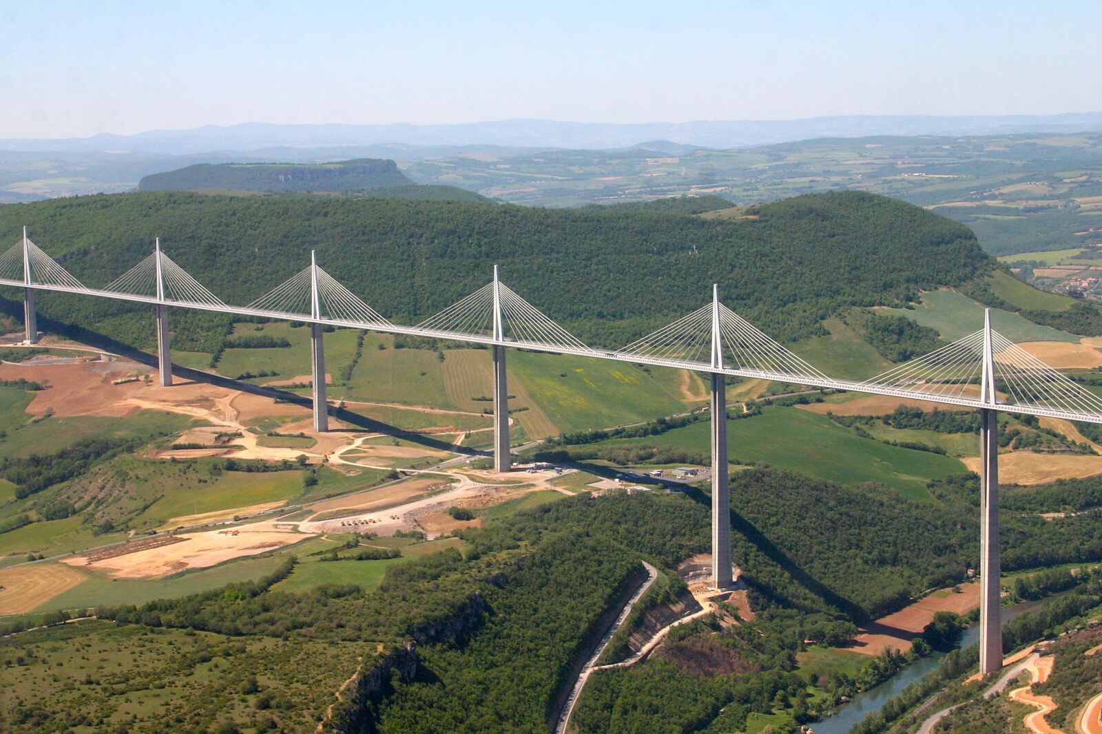 Canon EOS 300D (EOS Digital Rebel / EOS Kiss Digital) sample photo. Bridge, millau, suspended photography
