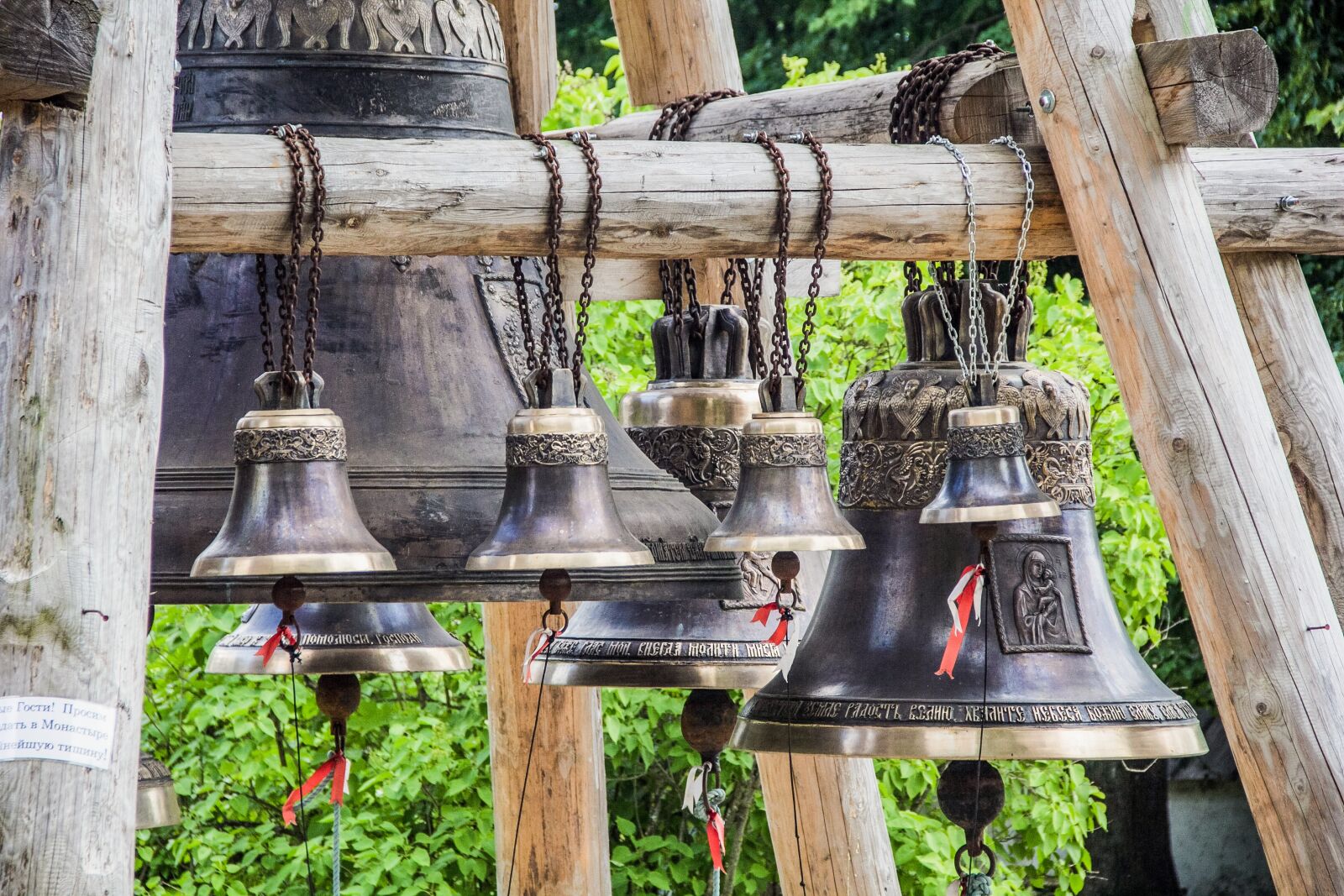 Canon EF-S 18-135mm F3.5-5.6 IS sample photo. Temple, bell, religion photography