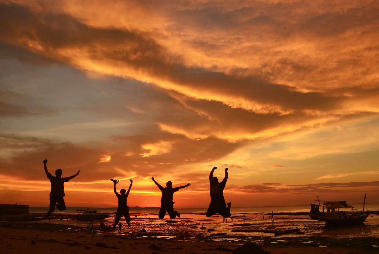 Nikon D5100 sample photo. Silhouette, sunset, happy photography