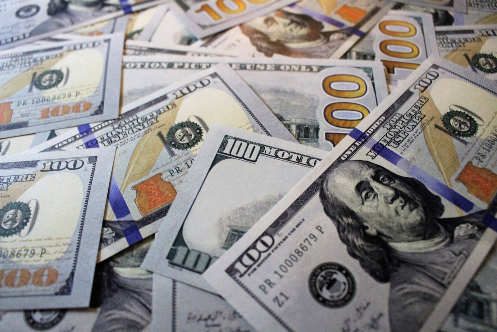 Canon EOS 700D (EOS Rebel T5i / EOS Kiss X7i) sample photo. Money, cash, 100 photography