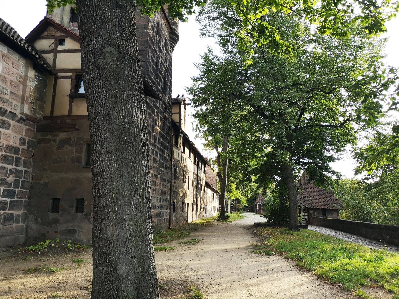 HUAWEI CLT-L29 sample photo. Castle, moat, castle wall photography