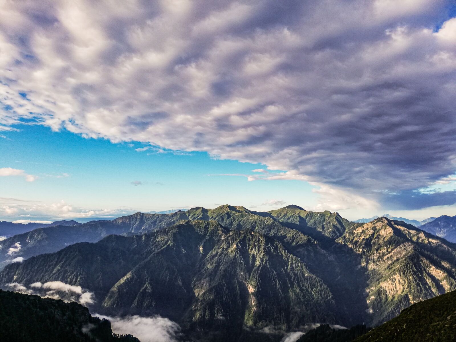 HUAWEI RNE-L21 sample photo. Mountains, neelum valley kashmir photography