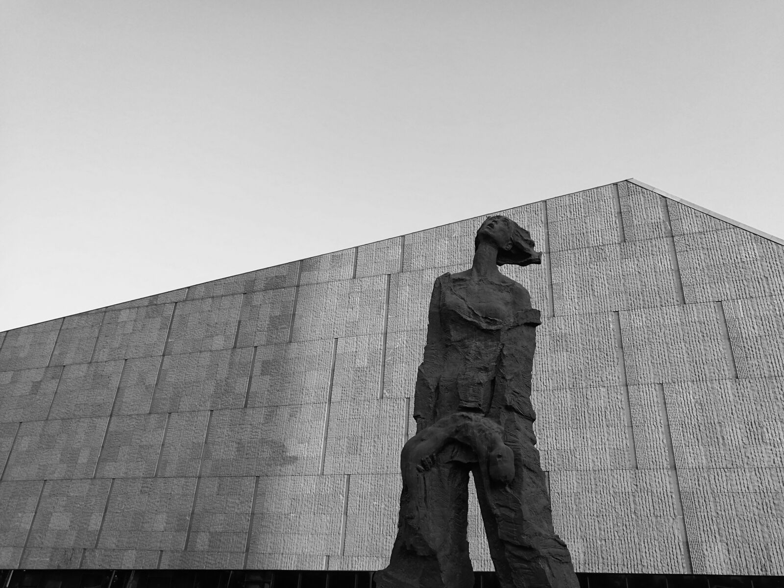 HUAWEI P9 sample photo. Tragedy, nanjing, sculpture photography