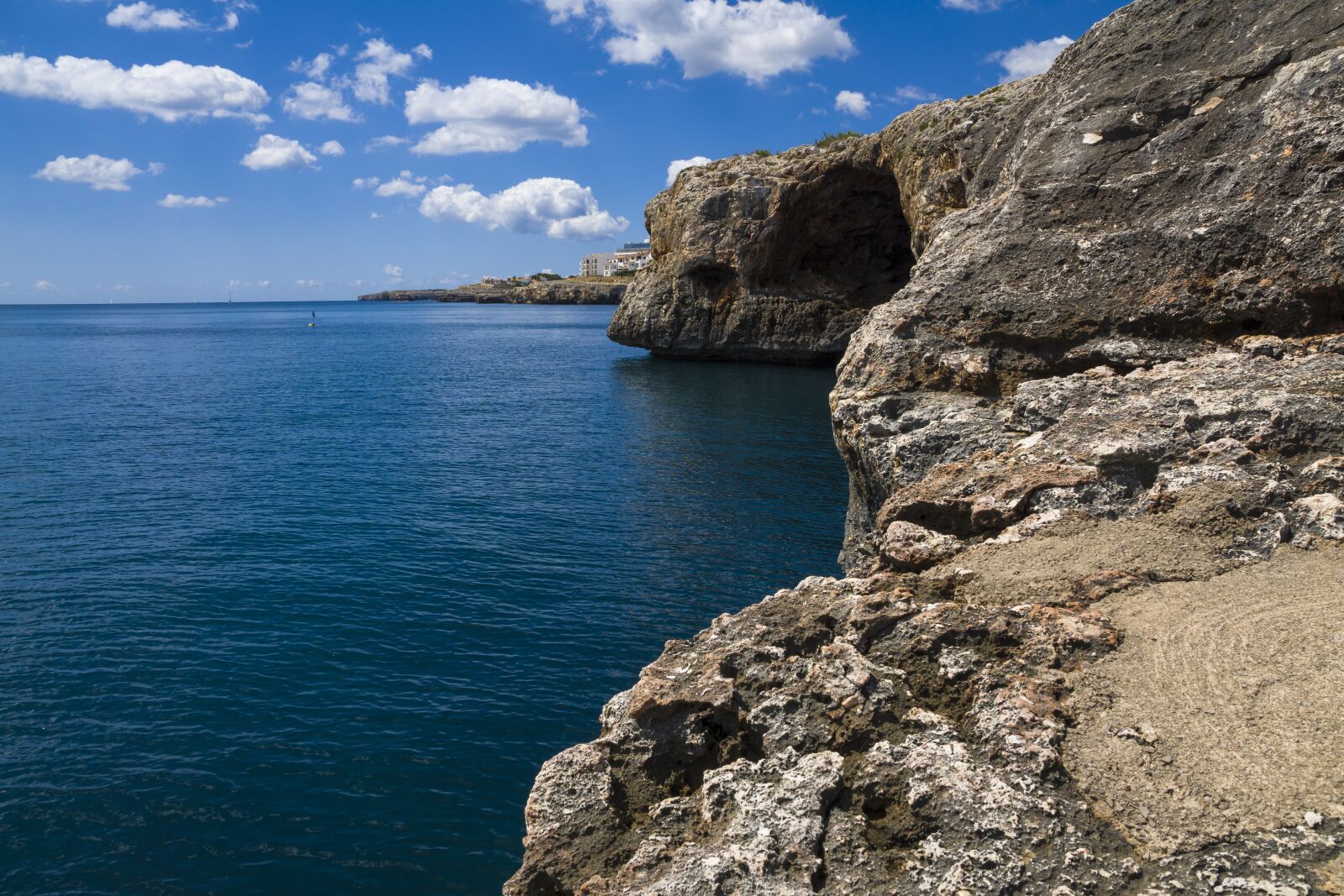 Sony ILCA-77M2 + Sony DT 16-50mm F2.8 SSM sample photo. Mallorca, east coast, sea photography