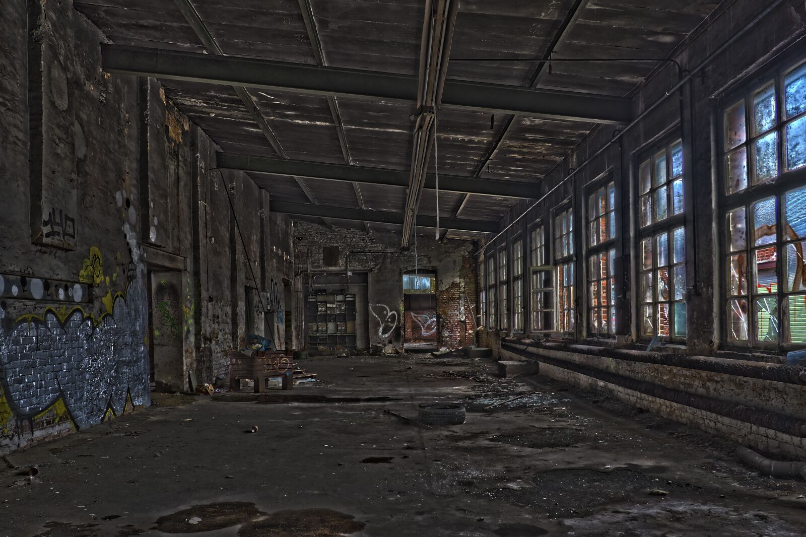 Olympus OM-D E-M10 sample photo. Architecture, abandoned, old photography