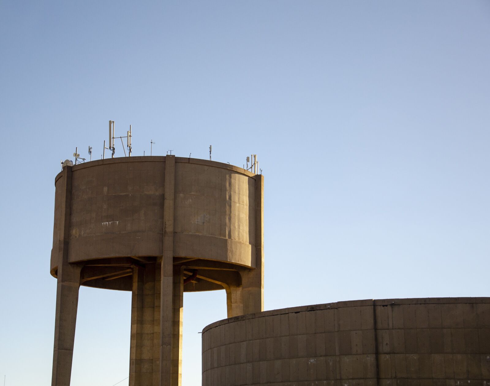 Nikon D7000 sample photo. Water tank, tank, water photography