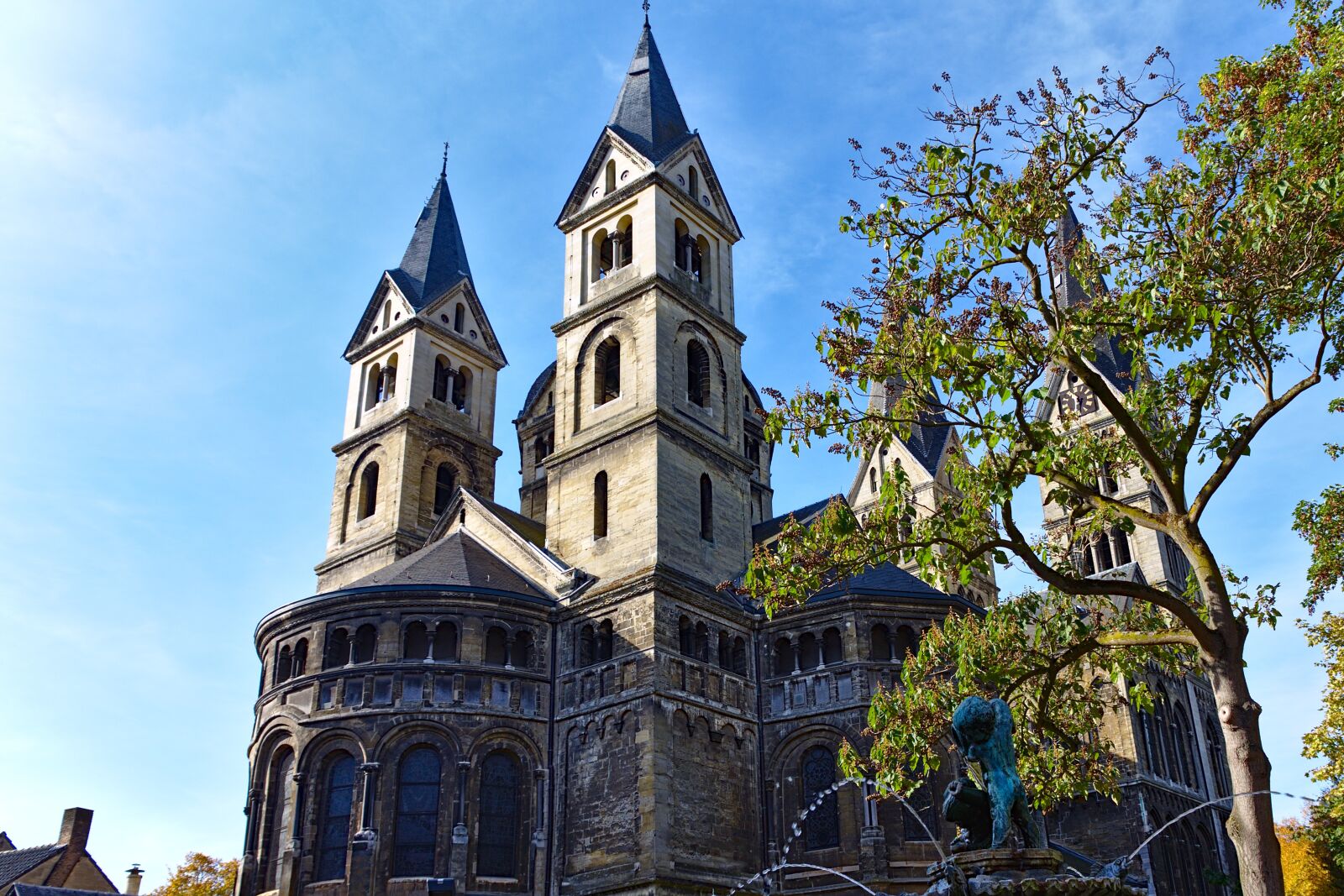 Canon EOS 6D sample photo. Cathedral, roermond, netherlands photography