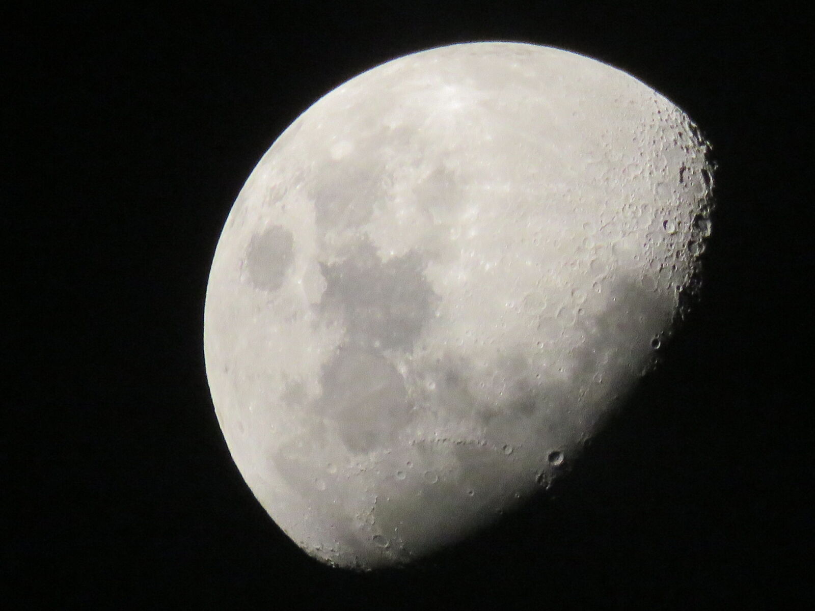 Canon PowerShot SX60 HS sample photo. Waxing, gibbous, moon photography