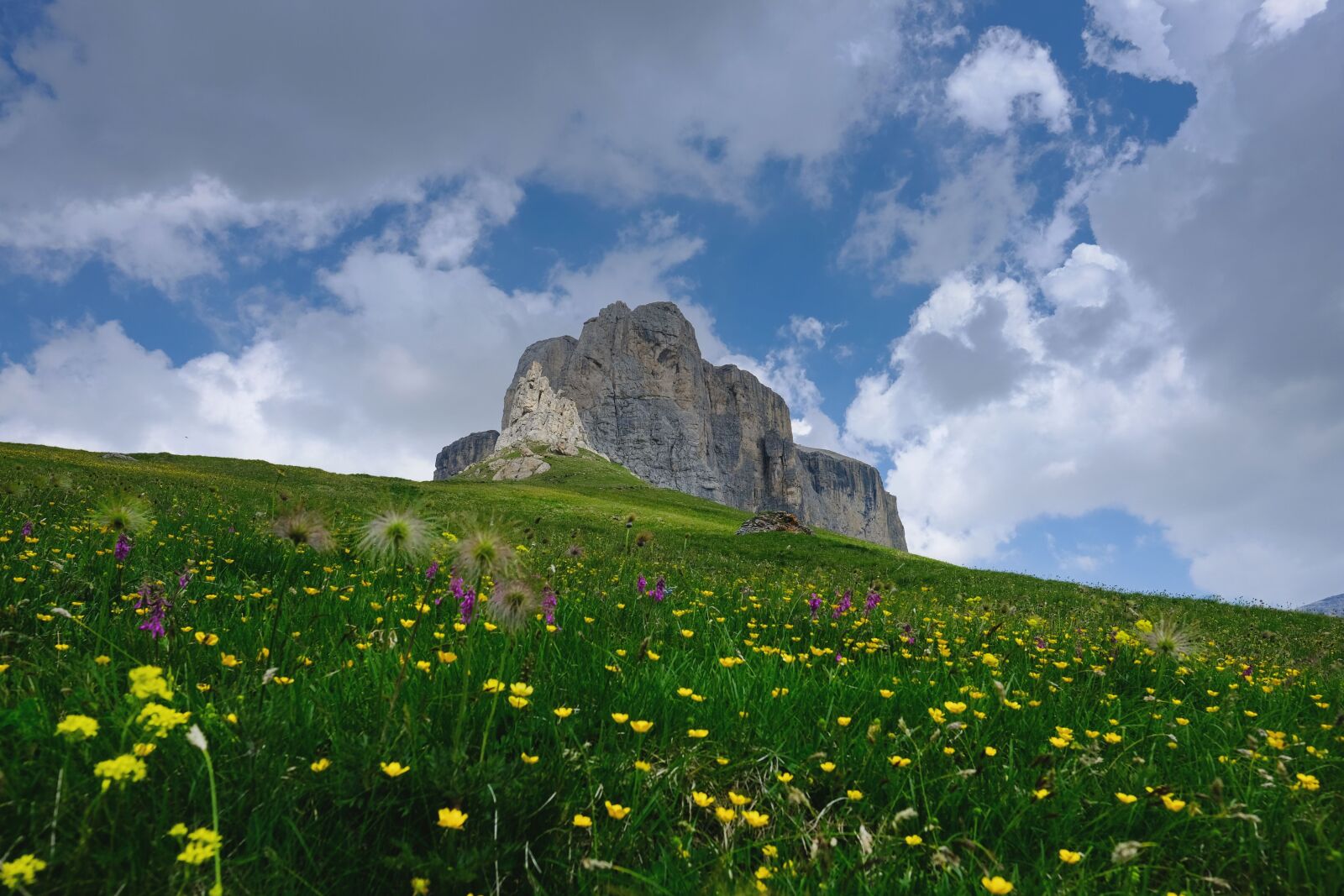 Fujifilm X-T20 + Fujifilm XF 16mm F1.4 R WR sample photo. Nature, landscape, mountain photography
