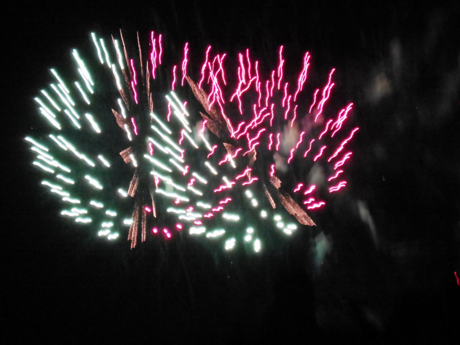 Nikon Coolpix S6800 sample photo. Fireworks, night lights, pyrotechnics photography
