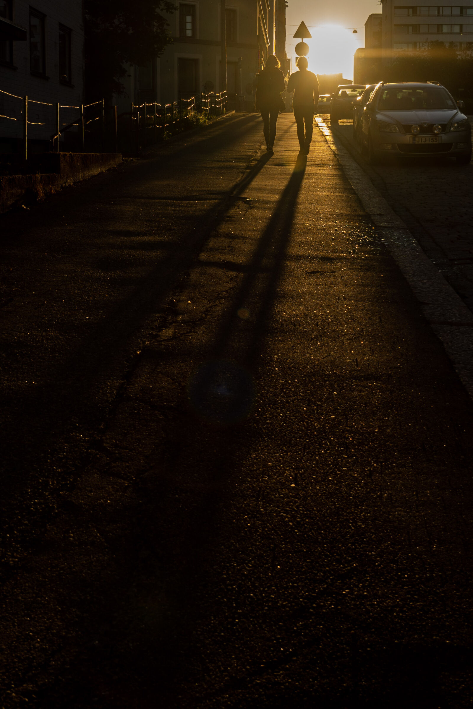 Sony E 10-20mm F4 PZ G sample photo. The sunset street photography